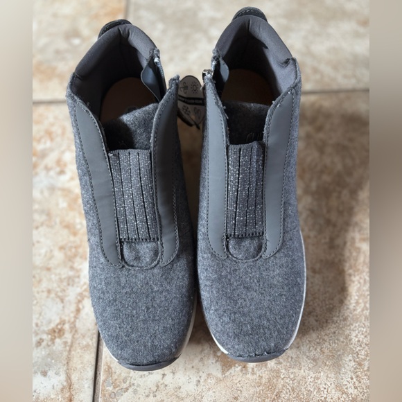 Ryka Heather Gray Hoodie - Picture 1 of 5